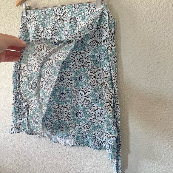 Loft Linen Wrap Mini Skirt Women’s 6 Teal White Paisley Medallion Print Ruffle - Picture 8 of 13